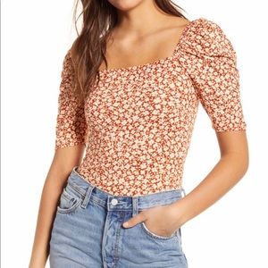 NWT. Socialite square neck puff sleeve top.